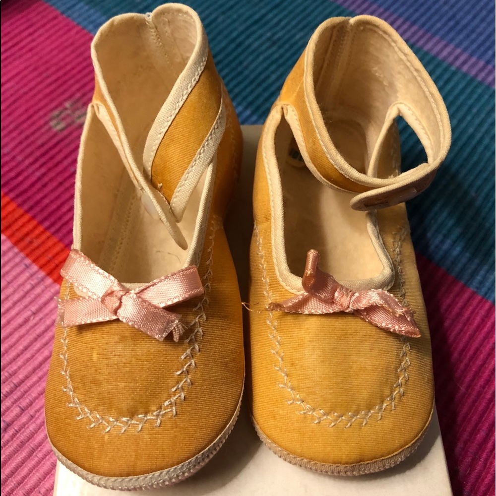 Vintage 40’s Mary Janes in box